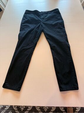 LOFT Black Cropped Ankle Pants
